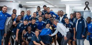 SU ÚLTIMO DESEO FUE TOMARSE UNA FOTO CON EL EQUIPO DE SUS AMORES