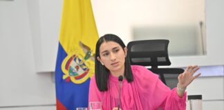 LAURA SARABIA ENTREGÓ DETALLES SOBRE EL CONTENIDO DEL MALETÍN, QUE SE HABRÍA PERDIDO EN SU RESIDENCIA