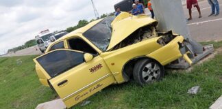 UN TAXISTA FALLECIÓ AL CHOCAR CONTRA UN POSTE EN LA CIRCUNVALAR DE LA PROSPERIDAD