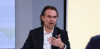 “YO LE PIDO QUE ASUMA SU RESPONSABILIDAD Y RENUNCIE COMO PRESIDENTE DE LA REPÚBLICA”: FEDERICO GUTIÉRREZ