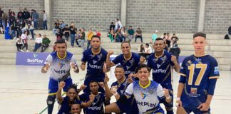 EL CLUB BARRANQUILLEROS AVANZÓ A CUARTOS DE FINAL Y SIGUE EN LA LUCHA POR EL TÍTULO EN LA COPA BETPLAY DE FUTSAL