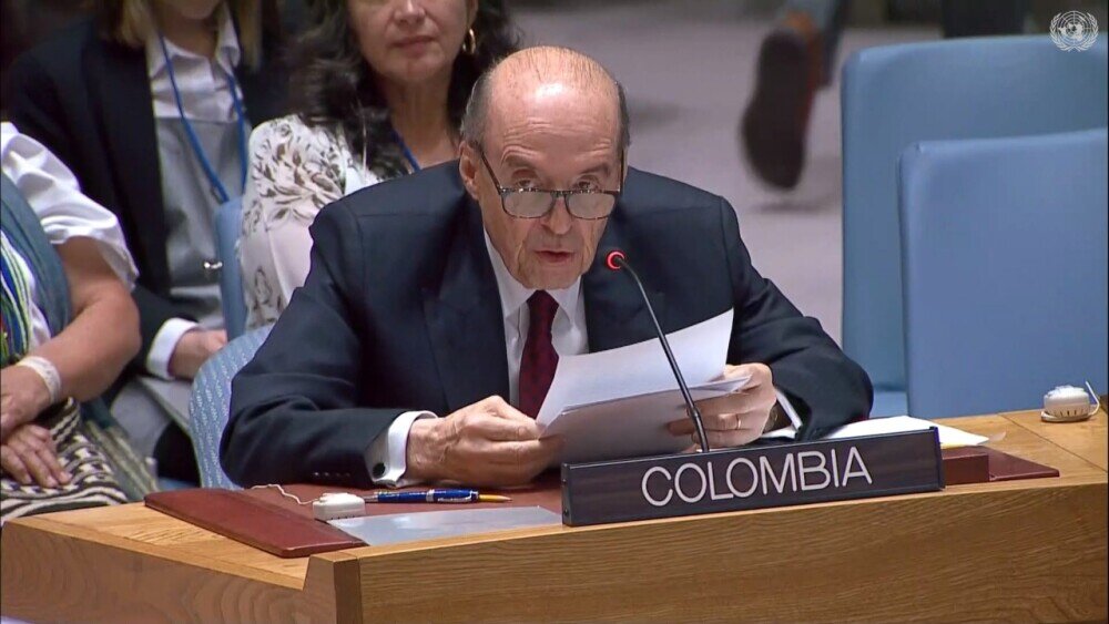 En foro de oslo, canciller álvaro leyva presentó la política de paz total del presidente petro, “Más allá de las fronteras”