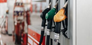 LA GASOLINA NO DEJA DE SUBIR DE PRECIO Y QUEDÓ CON UN PROMEDIO NACIONAL DE 13.564 PESOS