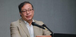 LOS GOBERNADORES DEL PACÍFICO TAMBIÉN SE QUEDARON ESPERANDO AL PRESIDENTE PETRO