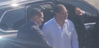 PETRO NO SOLO ES EL PRESIDENTE QUE MÁS VIAJA, SINO TAMBIÉN EL MÁS IMPUNTUAL