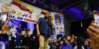 CANDIDATO A LA PRESIDENCIA DE ECUADOR FERNANDO VILLAVICENCIO, FUE ASESINADO