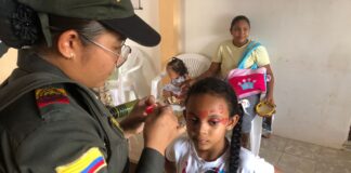 CON EL “DÍA DE LOS ATUENDOS” POLICÍA BOLÍVAR CELEBRÓ EL ‘DÍA DE LOS DULCES’ CON MÁS DE 350 NIÑOS DE SAN JACINTO