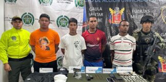 EN VIDEO: CAPTURADAS CUATRO PERSONAS POR LOS DELITOS DE PORTE ILEGAL DE ARMA DE FUEGO Y TRÁFICO DE ESTUPEFACIENTES