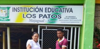 JÓVENES Y NIÑOS DE SUCRE RECIBEN 48 EQUIPOS TECNOLÓGICOS EN SUS SEDES EDUCATIVAS