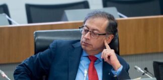 LA APROBACIÓN DEL PRESIDENTE PETRO ALCANZÓ EL PORCENTAJE MÁS BAJO DESDE QUE INICIÓ SU MANDATO CON UN 35%