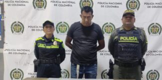 UN HOMBRE ACUSADO DE HOMICIDIO FUE CAPTURADO CUANDO TRANSITABA POR UNA CALLE DE BARRANQUILLA