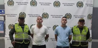 DOS PERSONAS FUERON CAPTURADAS POR EL DELITO DE PORTE ILEGAL DE ARMAS DE FUEGO Y HURTO CALIFICADO Y AGRAVADO