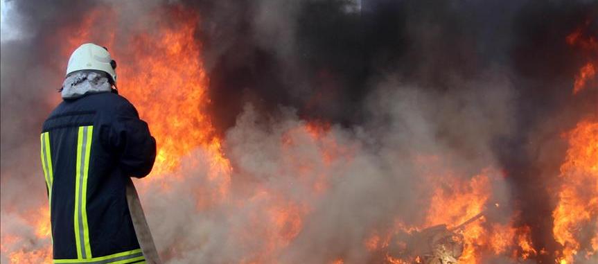 Un incendio en el dormitorio de una escuela de china dejó 13 fallecidos