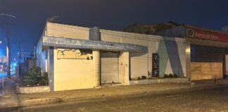 DESTRUIDA QUEDÓ LA OFICINA DE AIR-E EN SOLEDAD POR HECHOS VANDÁLICOS