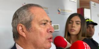 “ESOS SON LOS INCENDIAROS Y LOS FUNCIONARIOS QUE HOY DEPREDAN AL GOBIERNO”: IVÁN NAME A GUSTAVO BOLÍVAR