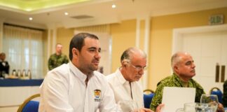 EL GOBERNADOR ARANA LIDERA ESFUERZOS PARA RESTAURAR LA PAZ EN EL SUR DE BOLÍVAR EN REUNIÓN ESTRATÉGICA Y DE SEGURIDAD CON LÍDERES DEL CARIBE