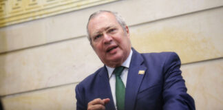 IVÁN NAME LE DIJO ¡NO! AL DEBATE DE LA REFORMA PENSIONAL, POR LAS DECLARACIONES IMPRUDENTES DEL PRESIDENTE PETRO