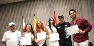 ALCALDE CHAR POSESIONA A CONSEJEROS DISTRITALES DE JUVENTUD