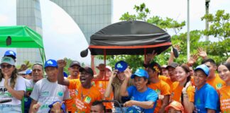 DISTRITO ENTREGÓ BICICOCHES Y MOTOCARROS A RECICLADORES DE OFICIO PARA OPTIMIZAR SU LABOR