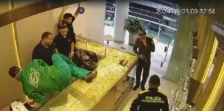 UN ROBO COMO SALIDO DE UNA PELÍCULA SE REGISTRÓ EN BUCARAMANGA EN LA MAÑANA DE ESTE MARTES