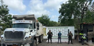 UNA PERSONA FUE CAPTURADA EN HATONUEVO TRANSPORTANDO 388 KILOS DE CLORHIDRATO DE COCAÍNA EN UNA VOLQUETA