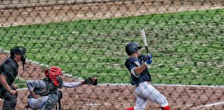 GOBERNADOR VERANO DICE ‘PLAY BALL’ EN MANATÍ AL INAUGURAR TORNEO ‘BATEA ATLÁNTICO’