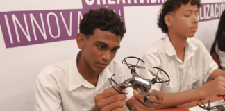 BACHILLERES DESARROLLAN HABILIDADES STEM EN JORNADA DE ROBÓTICA Y CIENCIA