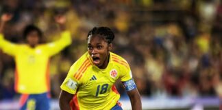 EN UN PARTIDO SUFRIDO COLOMBIA GANÓ Y SE METIÓ A CUARTOS DE FINAL