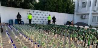 LA POLICÍA NACIONAL INCAUTÓ MÁS DE 1000 BOTELLAS DE LICOR ADULTERADO EN BARRANQUILLA