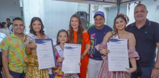 ALCALDE GENARO REDONDO IMPUSO BANDAS A LAS REINAS DEL CARNAVAL DE RIOHACHA 2025
