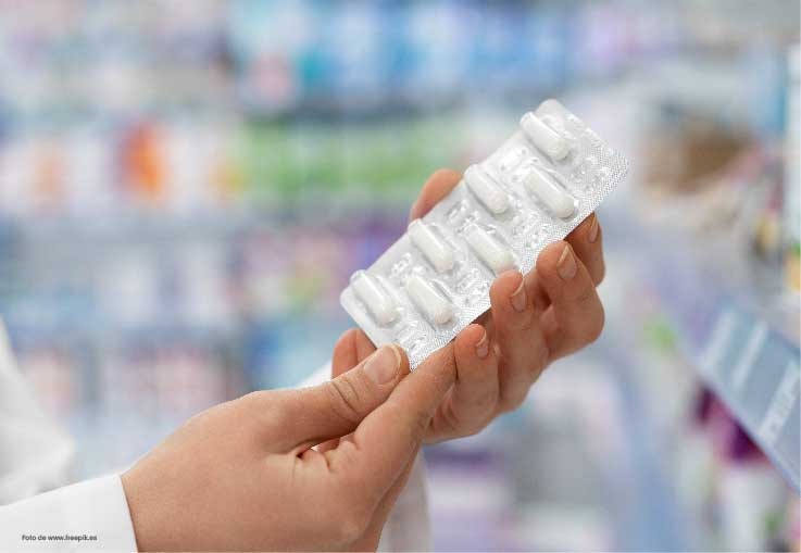 A juicio disciplinario ministro de salud por presunta responsabilidad en la crisis de medicamentos