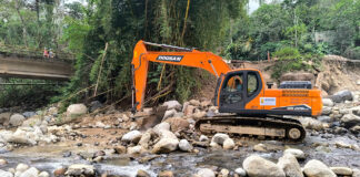 FUERON DESTINADAS 3.500 HORAS DE MAQUINARIA AMARILLA PARA MITIGAR EL RIESGO EN SAN VICENTE DE CHUCURÍ