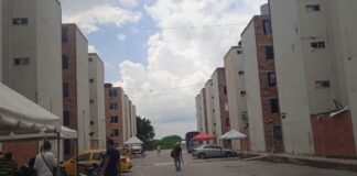 Un hombre murió tras caer al vacío en medio de una riña en Las Gardenias