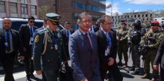 Presidente Petro traza ruta de trabajo con el recién posesionado jefe de Estado de Ecuador, Daniel Noboa