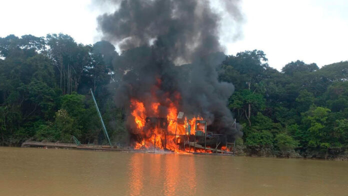 250602-Colombia-y-Brasil-destruyeron-infraestructura-minera-ilegal--1280