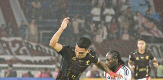 Junior perdió 1-0 con América y terminó con nueve hombres