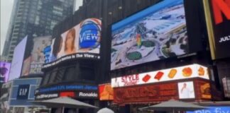 De Barranquilla para el mundo: proyección en Times Square anuncia el Foro de Desarrollo Local de la OCDE 2025