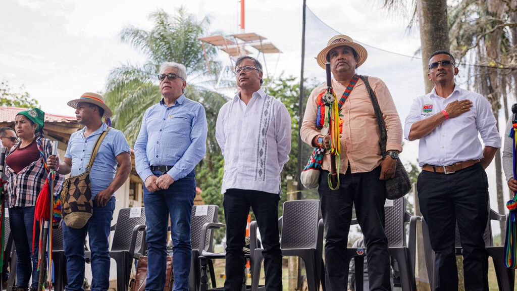 Presidente Petro entregó infraestructura tecnológica a resguardos indígenas para responder a emergencias