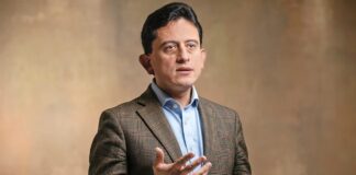 Investigación al exdirector de la DIAN, Luis Carlos Reyes, por presuntas irregularidades en la proyección y seguimiento a las metas de recaudo tributario