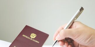Procuraduría abrió investigación a canciller (e), Rosa Villavicencio, por firma de convenio para suministro de pasaportes