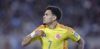 Luis Díaz se despidió de sus compañeros del Liverpool y partió rumbo a Alemania para unirse al Bayern Múnich