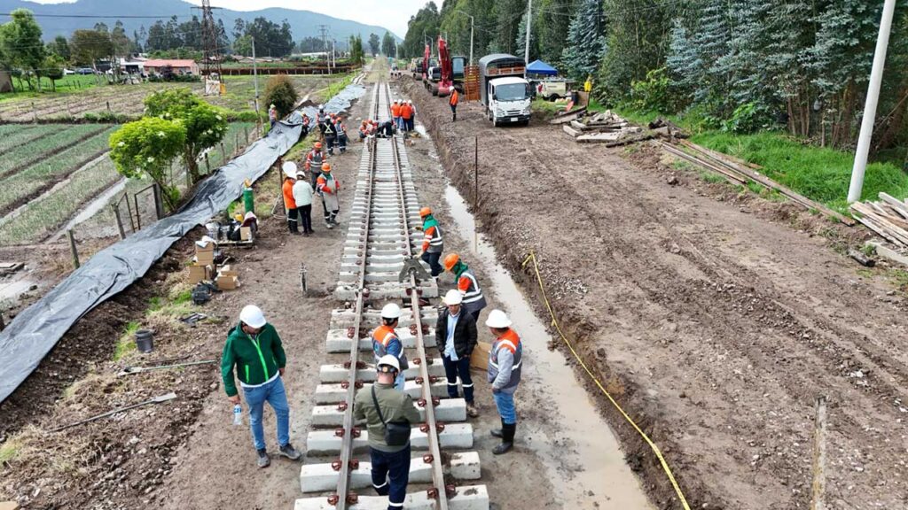 Avanza la recuperación de la infraestructura férrea: ya van 14 km de rieles nuevos en el corredor Bogotá – Belencito