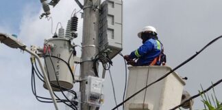 Trabajos eléctricos en sectores de los barrios Bella Arena y Villa del Carmen 1 en Soledad