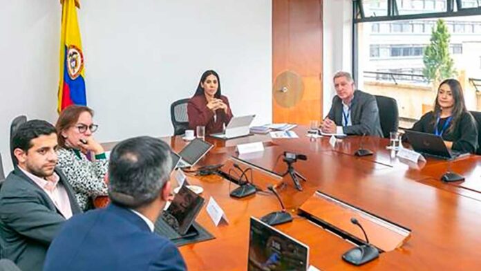 251027-Colombia-recibe-estudios-de-Brasil-para-conectar-la-Amazonia-mediante-el-Plan-1280