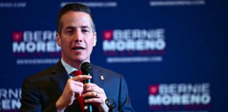 El congresista colombo estadounidense, Bernie Moreno, propuso incluir al presidente Petro en la lista Clinton
