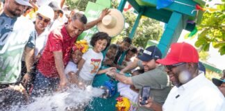 Histórico: Bolívar construye 18 acueductos y 6 alcantarillados en simultáneo