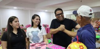 “Regalamos sonrisas a nuestros niños y reiteramos el llamado al no uso de la pólvora en esta Navidad”: alcalde Plinio Cedeño
