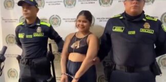 Entre risas y poses: capturan a mujer armada que desafió a la Policía en Sabanalarga