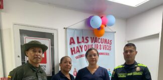 Soledad fortalece la prevención con jornada de vacunación para auxiliares de la Policía Nacional