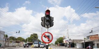 Por una movilidad más eficiente, se habilita nuevo semáforo y se implementan cambios de sentido vial en varios sectores de Barranquilla